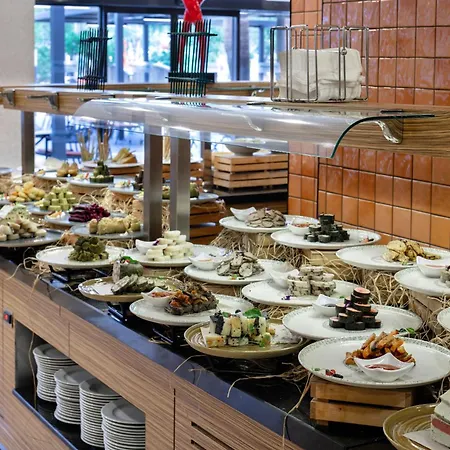 Курортный комплекс Megasaray 5*