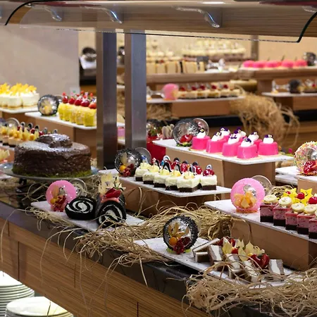 Курортный комплекс Megasaray Сиде