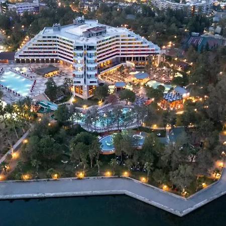 Complex Megasaray Side