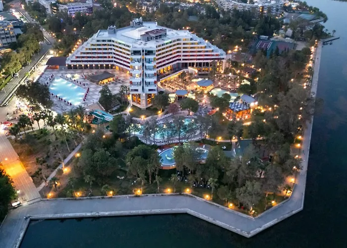 Resort Megasaray Side