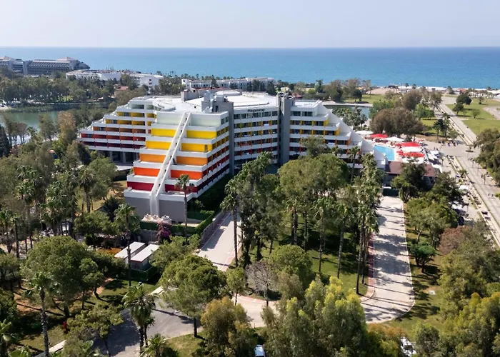 Megasaray Semesteranläggning (resort)